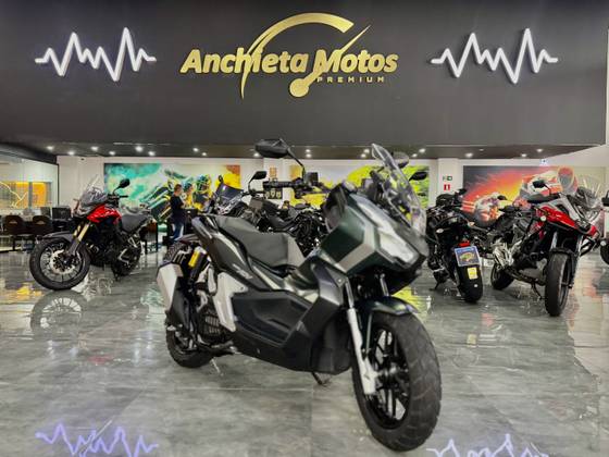 HONDA ADV 